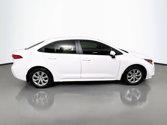 New 2026 Toyota Corolla LE FWD image 2