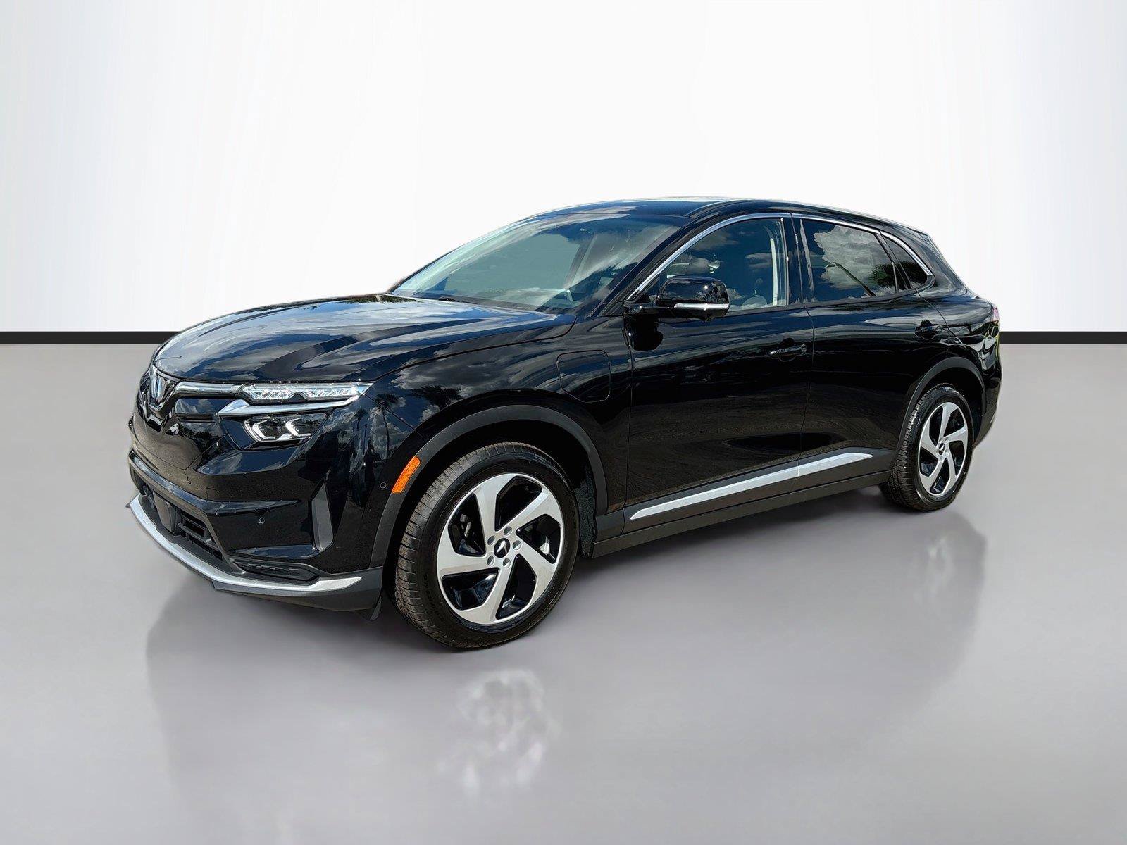 New 2027 VinFast VF 8 Eco AWD/4WD image 3