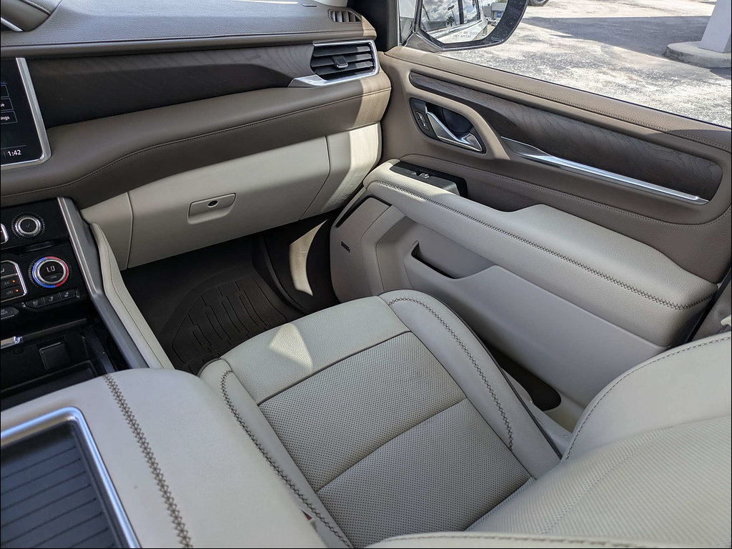 Used 2021 GMC Yukon XL Denali AWD/4WD image 18