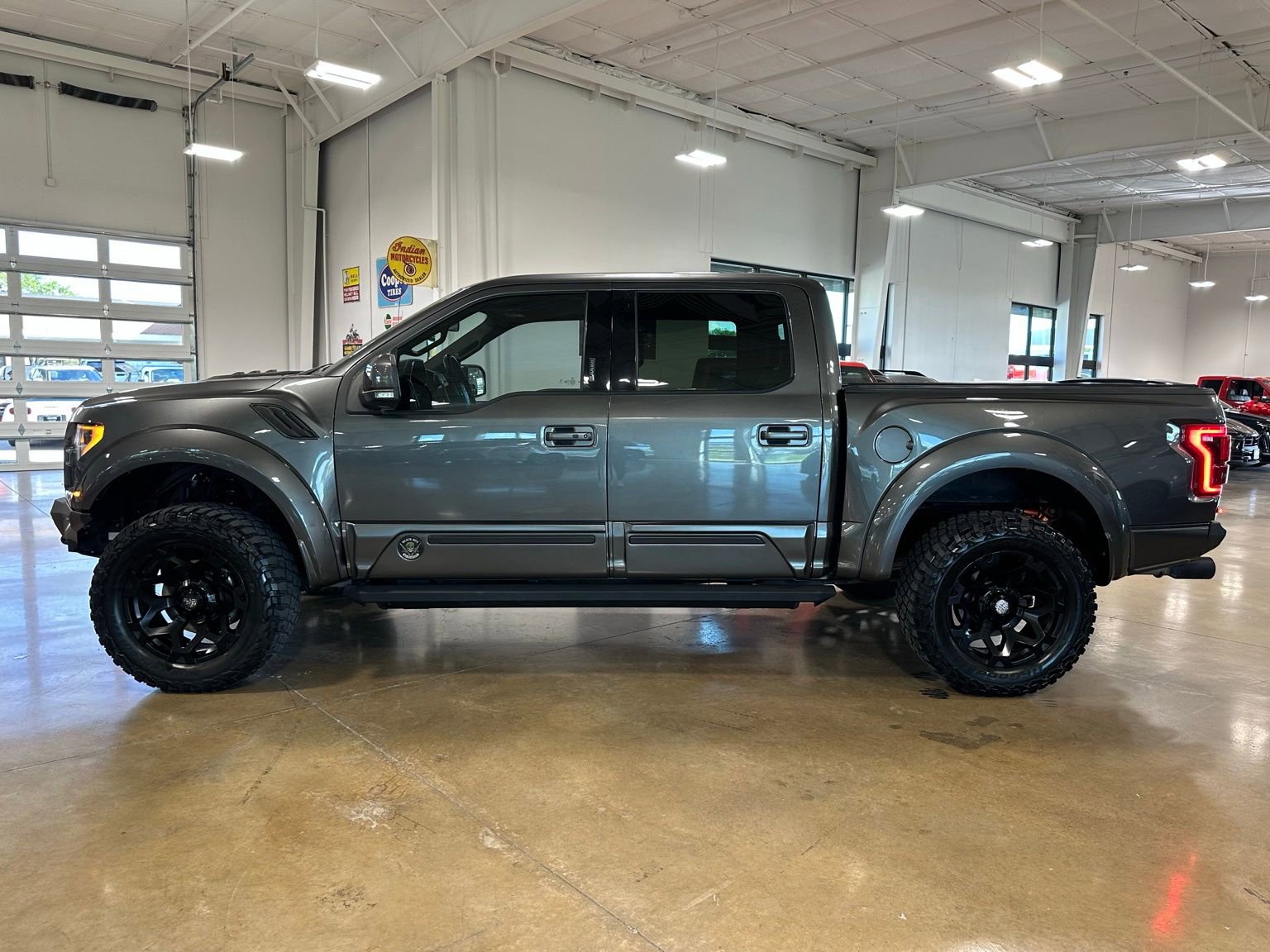 Used 2020 Ford F150 Raptor w/ Equipment Group 802A Luxury AWD/4WD image 5