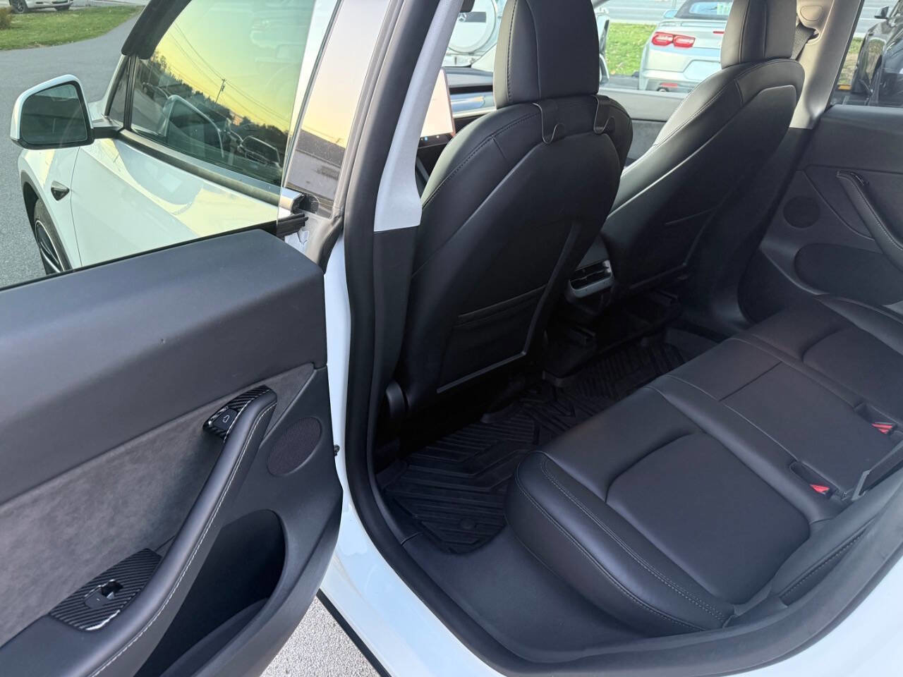 Used 2022 Tesla Model Y Performance image 20