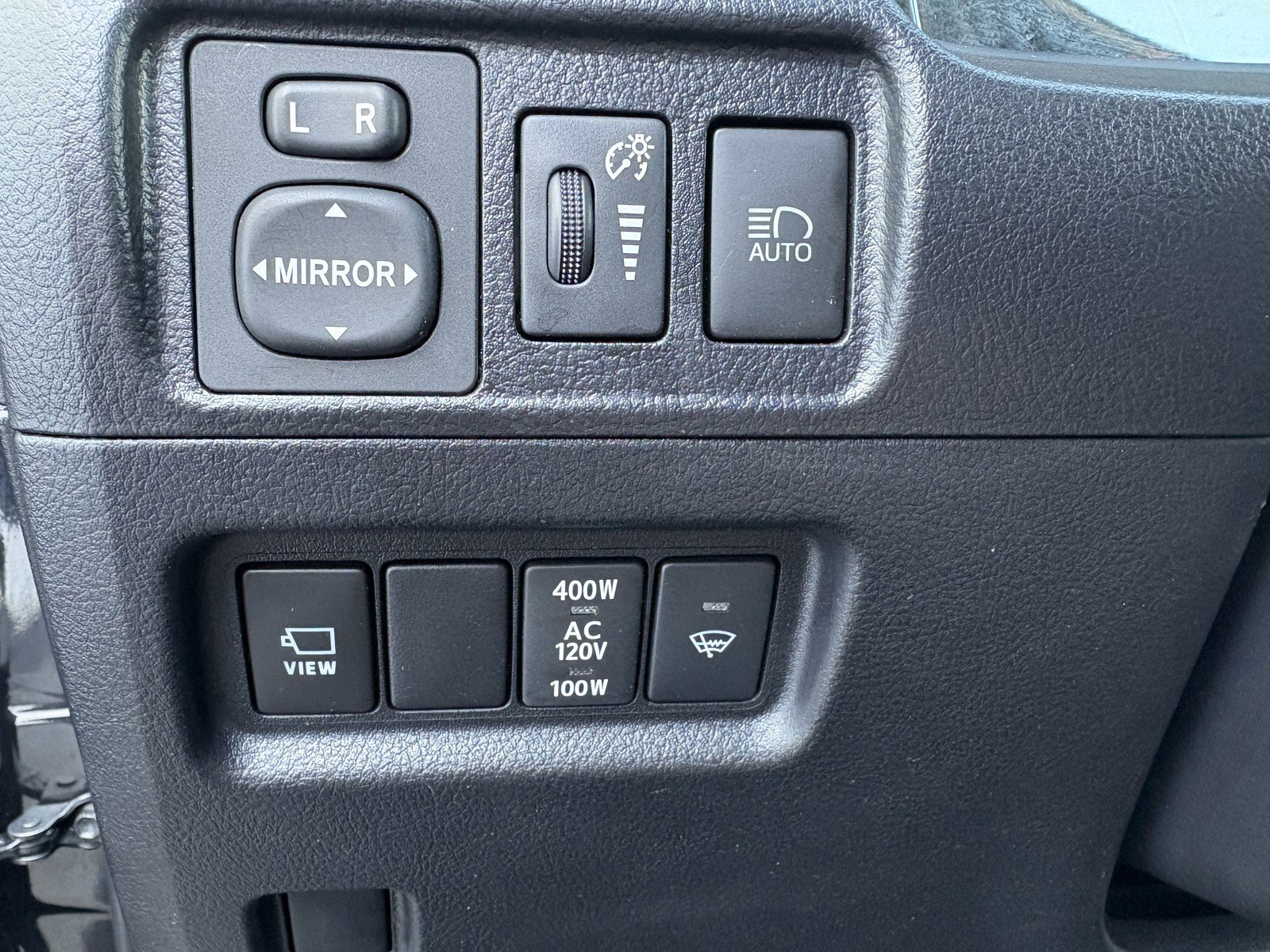 Used 2022 Toyota 4Runner SR5 Premium AWD/4WD image 16