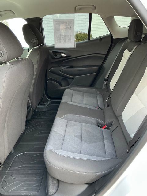 Used 2024 Chevrolet Trax LS image 12