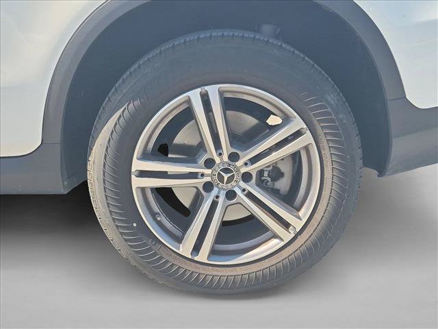 Used 2021 Mercedes-Benz GLC 300 4MATIC image 17