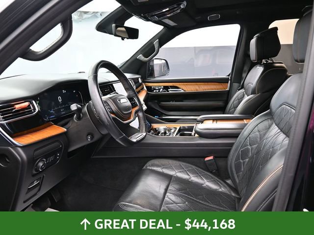 Used 2022 Jeep Grand Wagoneer Series III AWD/4WD image 18