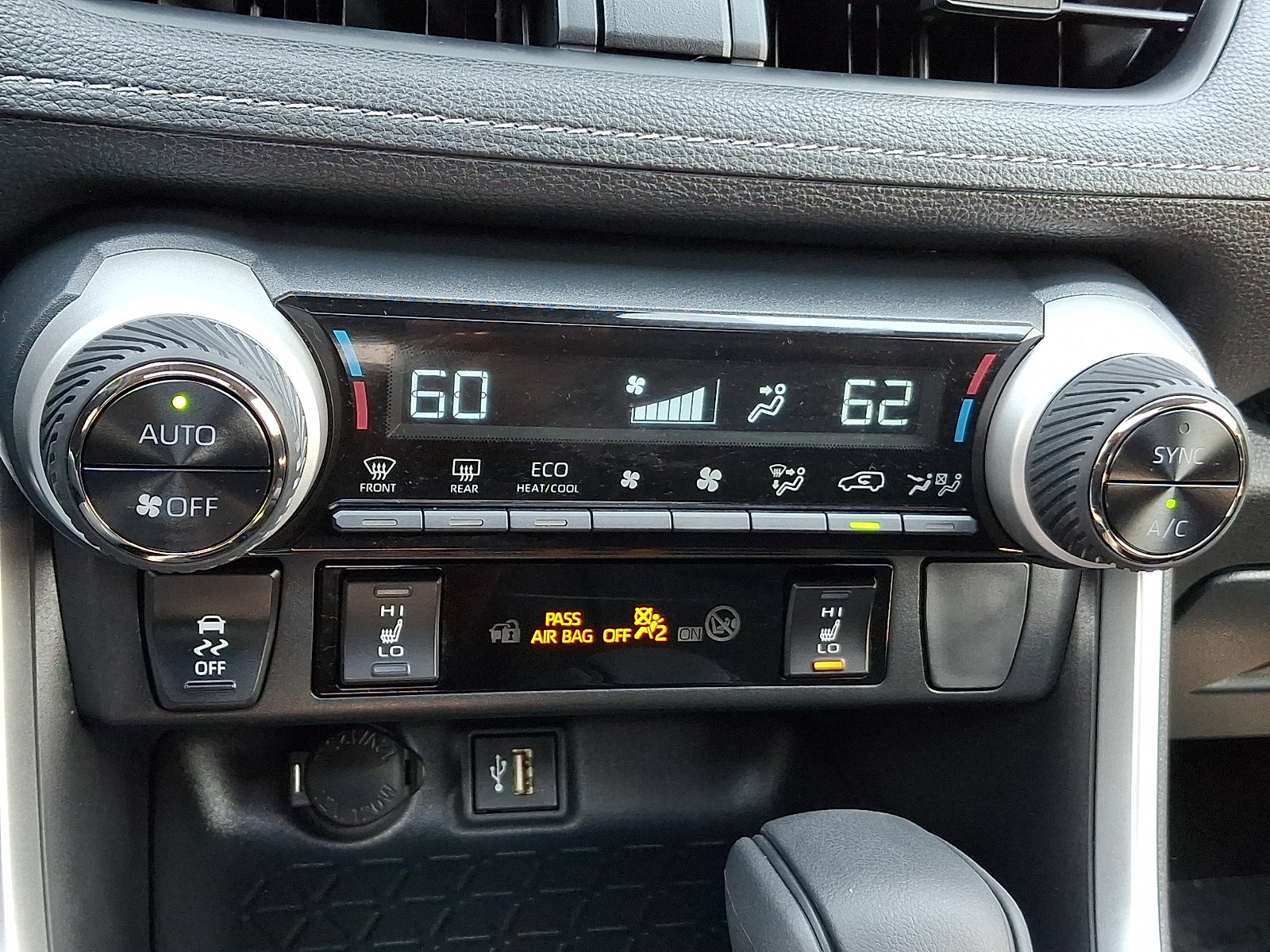 Used 2025 Toyota RAV4 XLE w/ Convenience Package AWD/4WD image 16