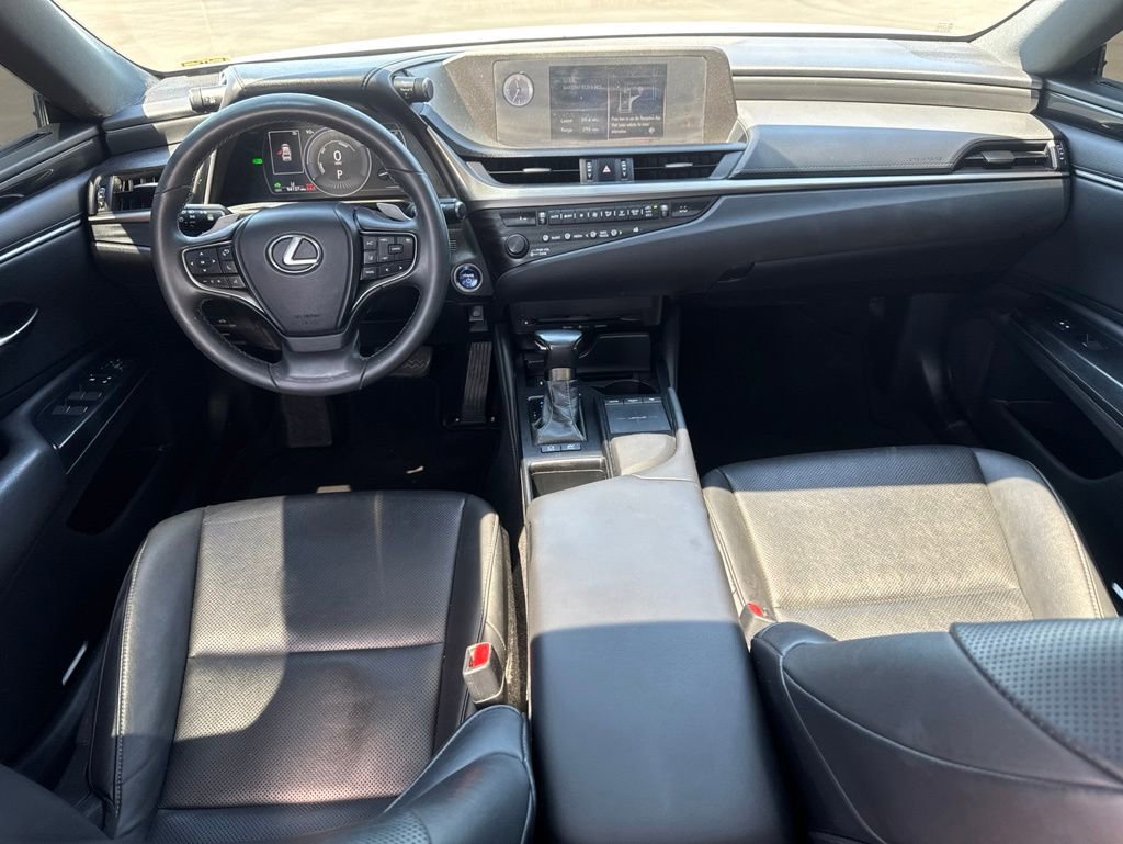 Used 2020 Lexus ES 300h w/ Accessory Package FWD image 11