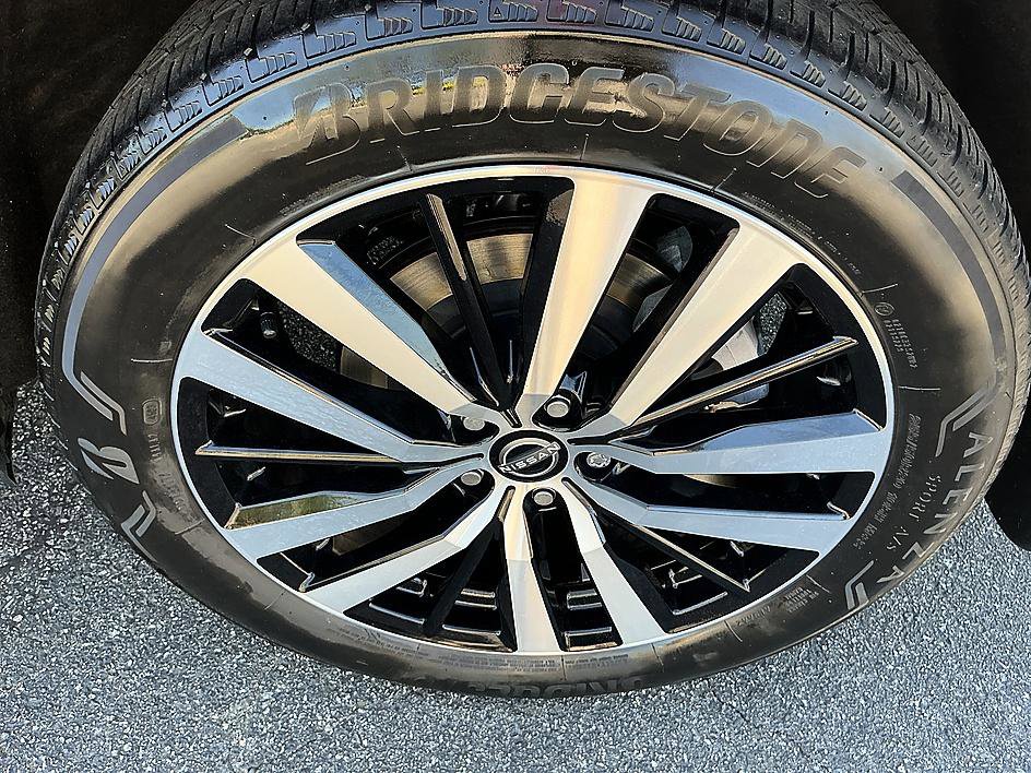 Certified 2024 Nissan Pathfinder Platinum w/ Cargo Package image 8