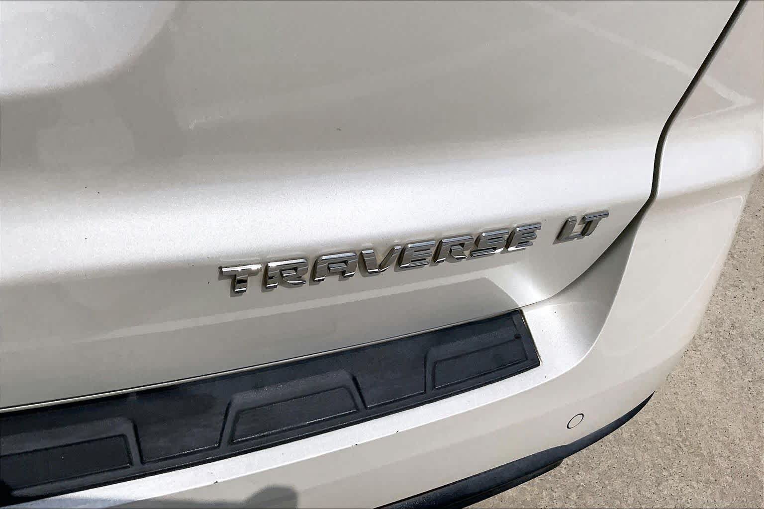 Used 2013 Chevrolet Traverse LT FWD image 10
