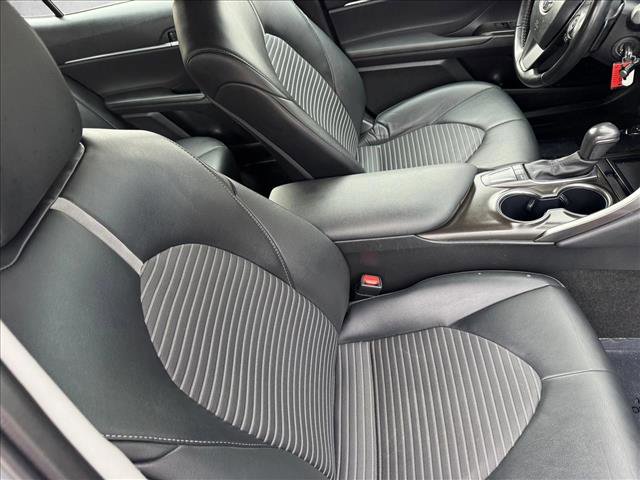 Used 2024 Toyota Camry SE FWD image 19