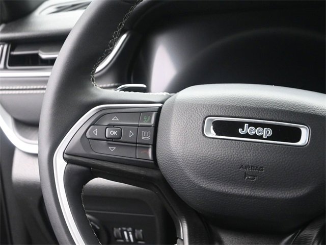 Used 2024 Jeep Grand Cherokee L Altitude image 32