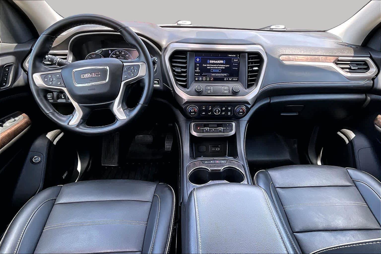 Used 2023 GMC Acadia Denali w/ Black Diamond Edition FWD image 15