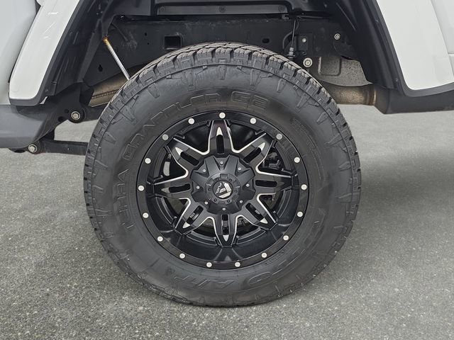 Used 2021 Jeep Gladiator Overland AWD/4WD image 31