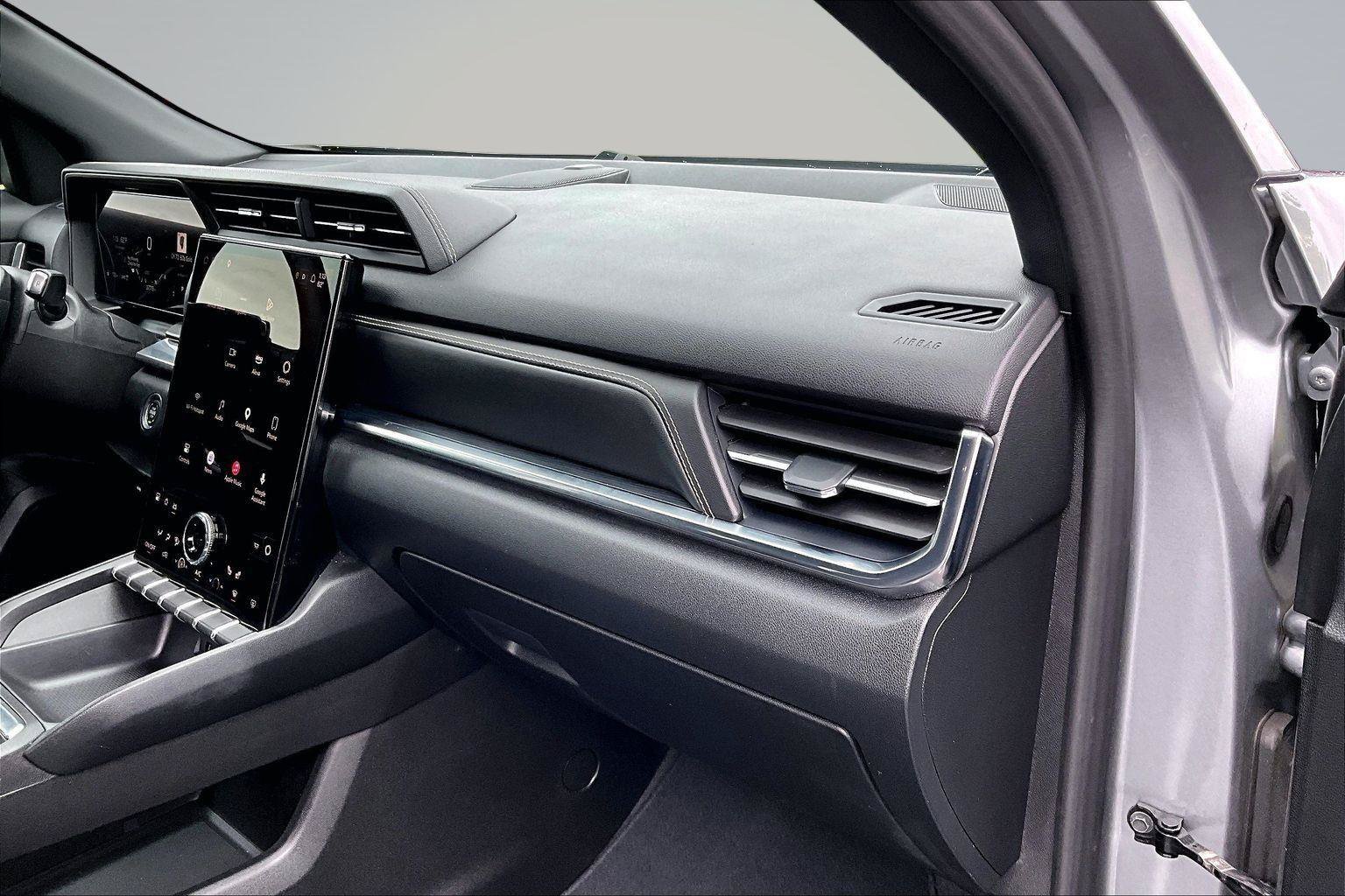 Used 2025 GMC Terrain Elevation AWD/4WD image 18
