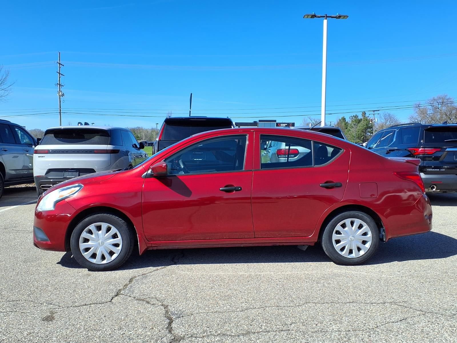 Used 2017 Nissan Versa S Plus FWD image 7