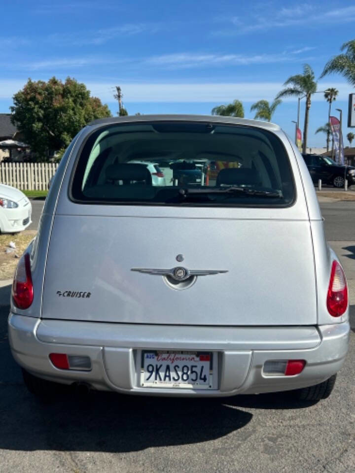 Used 2007 Chrysler PT Cruiser FWD image 9
