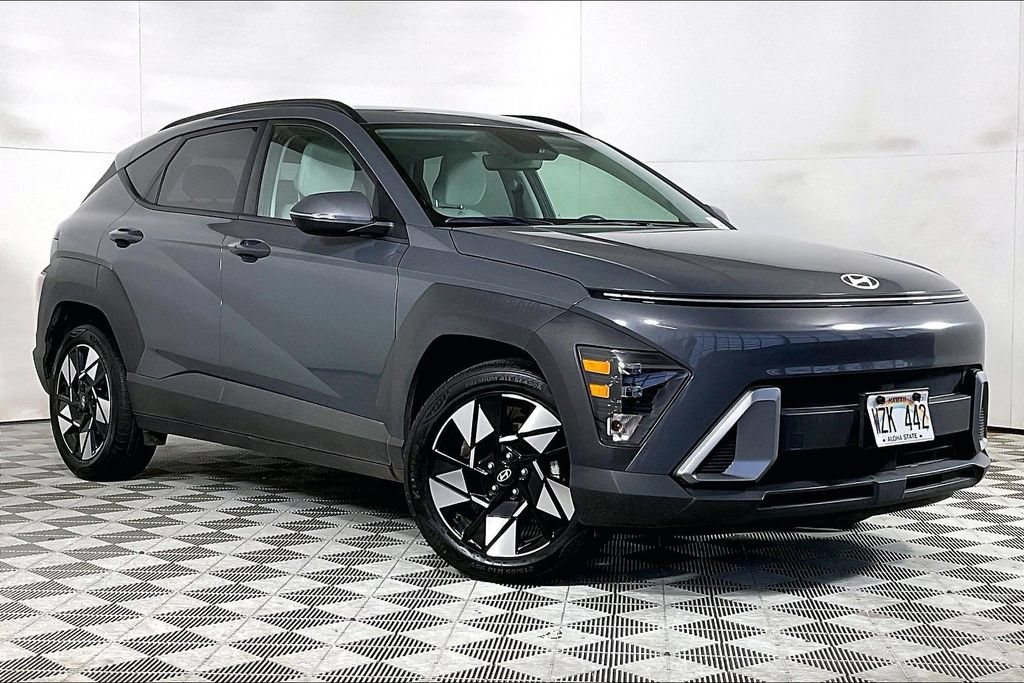 Used 2025 Hyundai Kona SEL FWD image 12