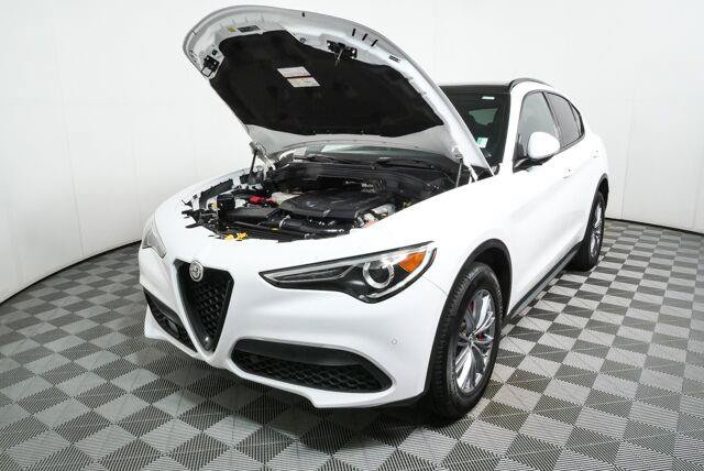Used 2022 Alfa Romeo Stelvio Sprint AWD/4WD image 33