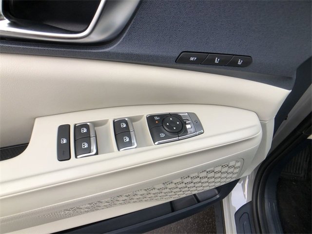 New 2026 Kia Carnival EX image 13