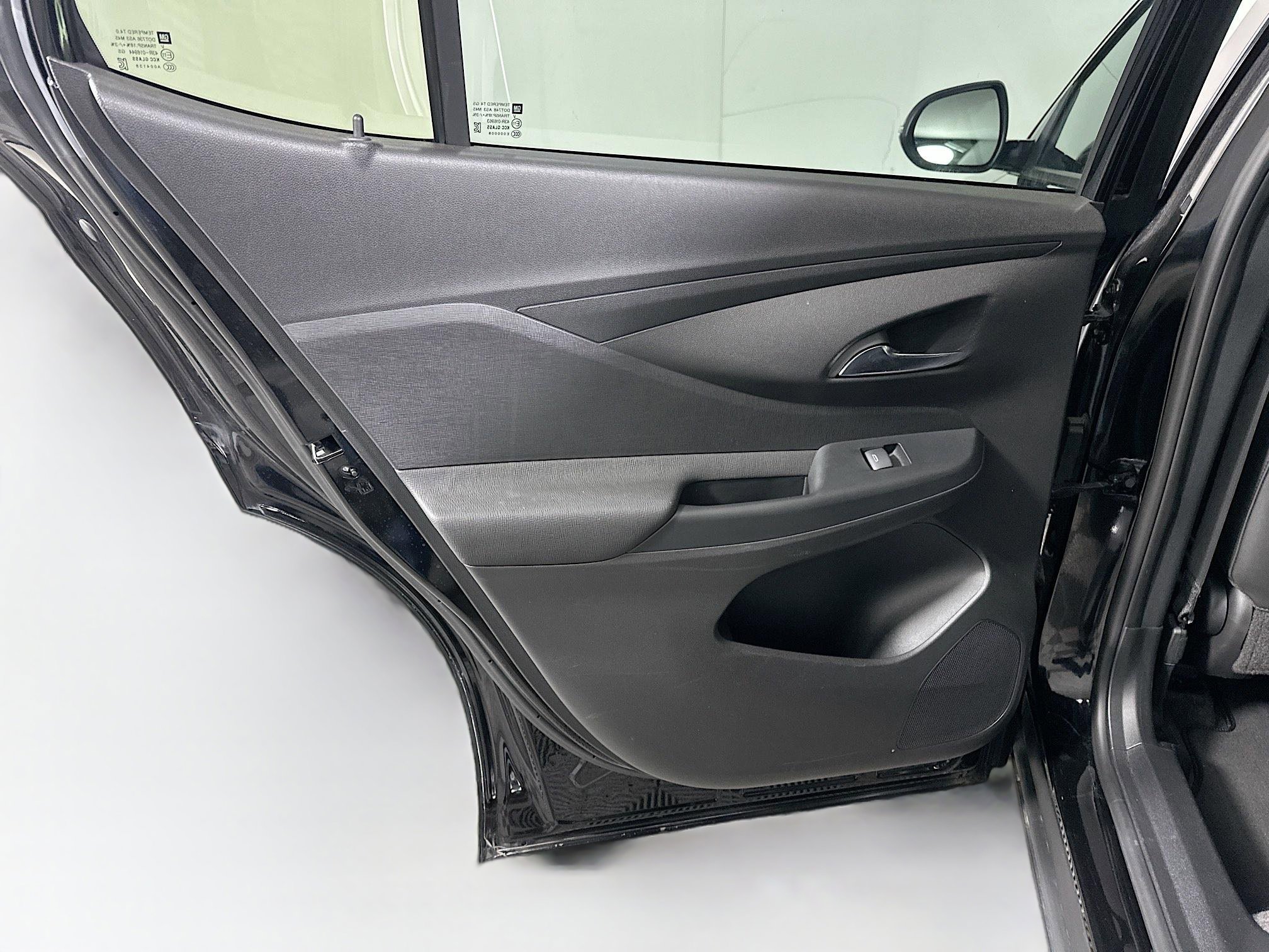 Used 2025 Buick Envista Preferred image 24