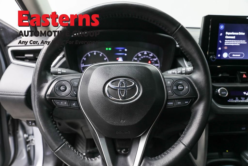 Used 2024 Toyota Corolla Cross LE image 10