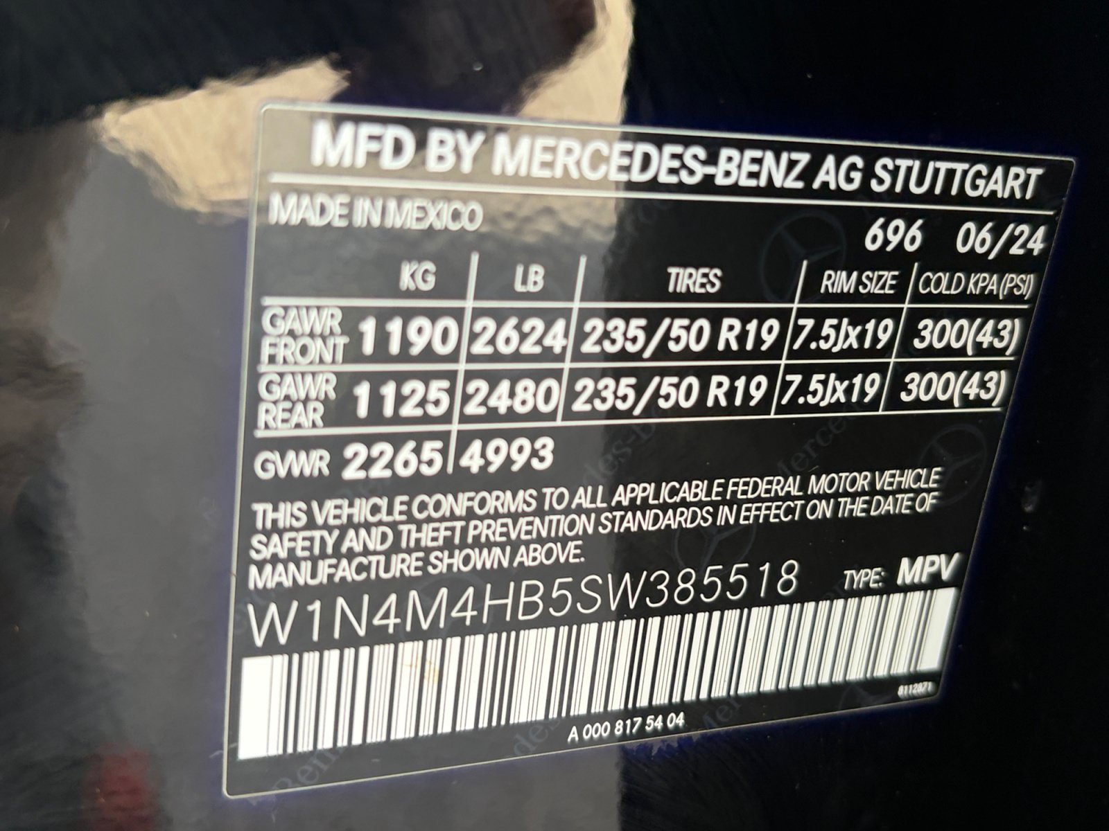 Used 2025 Mercedes-Benz GLB 250 4MATIC image 33