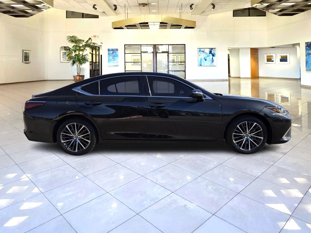 Used 2023 Lexus ES 350 w/ Premium Package image 4