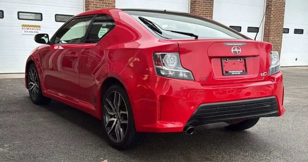 Used 2016 Scion tC Hatchback Coupe 2D image 7