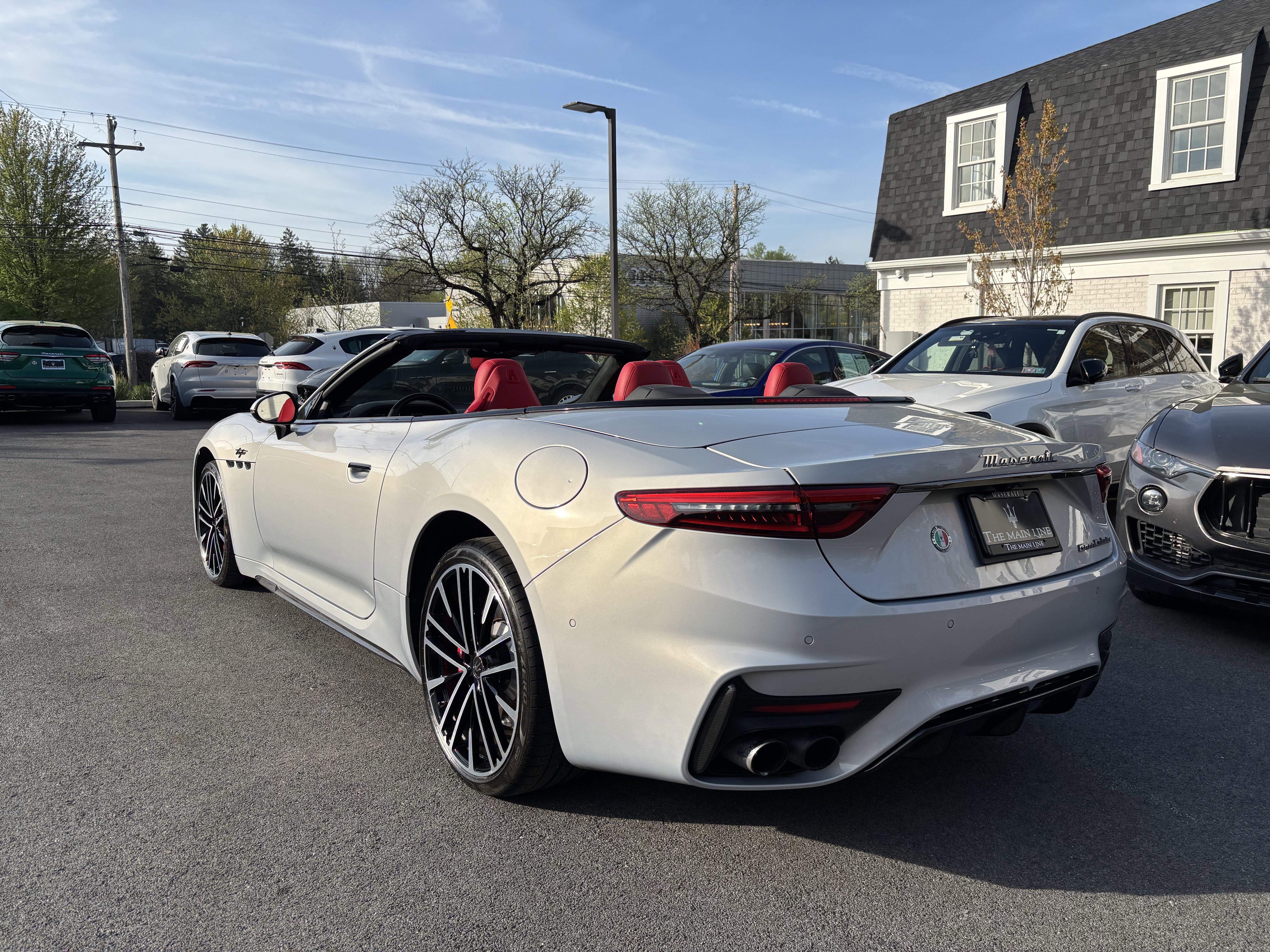 Used 2024 Maserati GranCabrio Trofeo AWD/4WD image 3