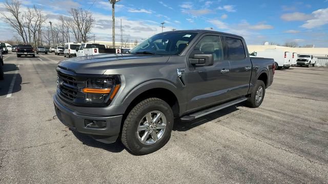 Used 2025 Ford F150 XLT w/ Equipment Group 301A Standard AWD/4WD image 4