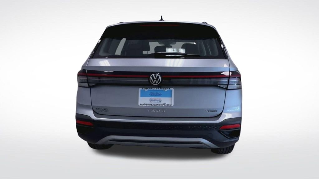 Used 2025 Volkswagen Taos S AWD/4WD image 7