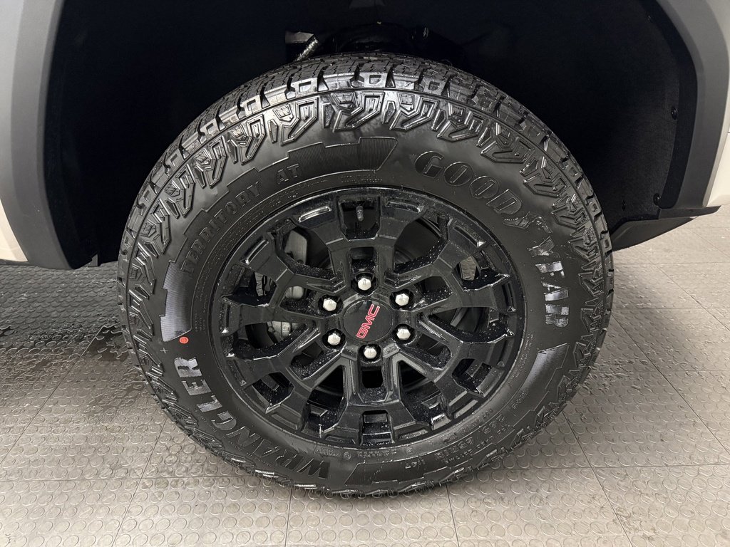New 2026 GMC Canyon Elevation w/ Convenience Package image 13
