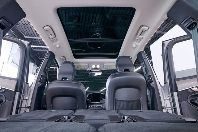Used 2023 Volvo XC90 T8 Ultimate image 31