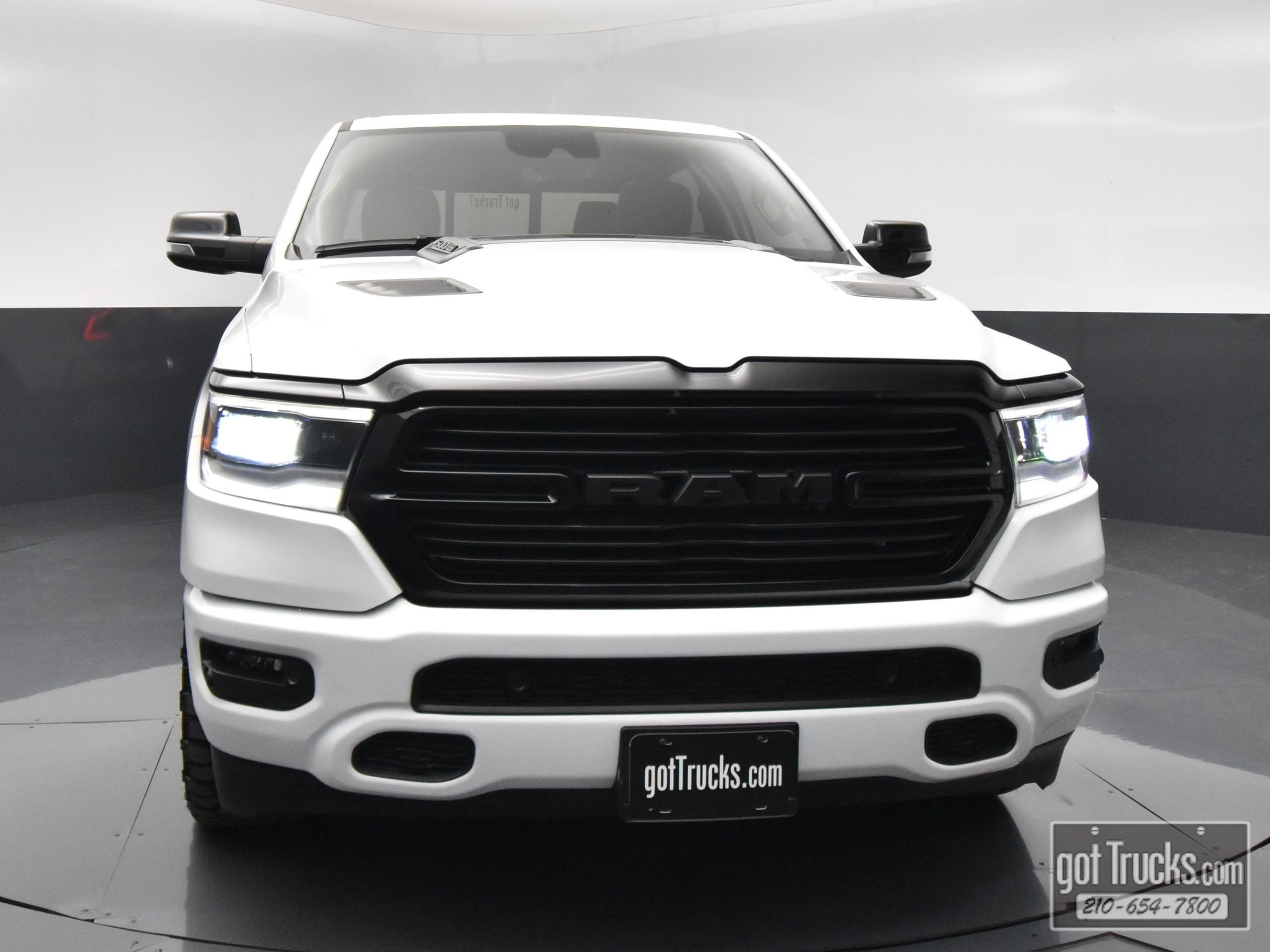 Used 2023 RAM 1500 Laramie AWD/4WD image 47