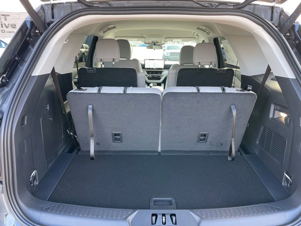 New 2026 Ford Explorer Active w/ Active Comfort Package image 35
