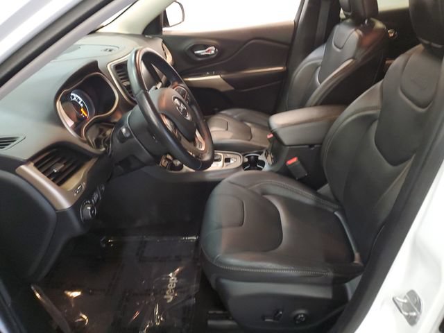 Used 2018 Jeep Cherokee Limited w/ Technology Group AWD/4WD image 10