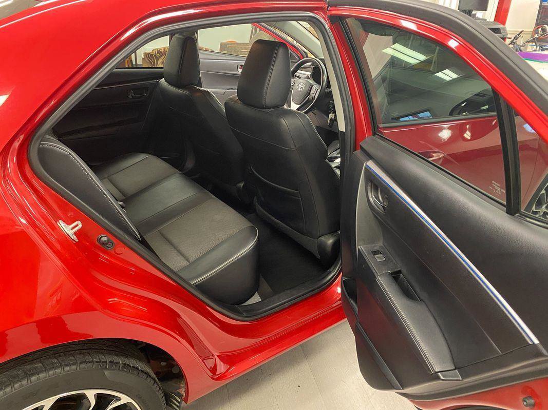 Used 2015 Toyota Corolla S image 12