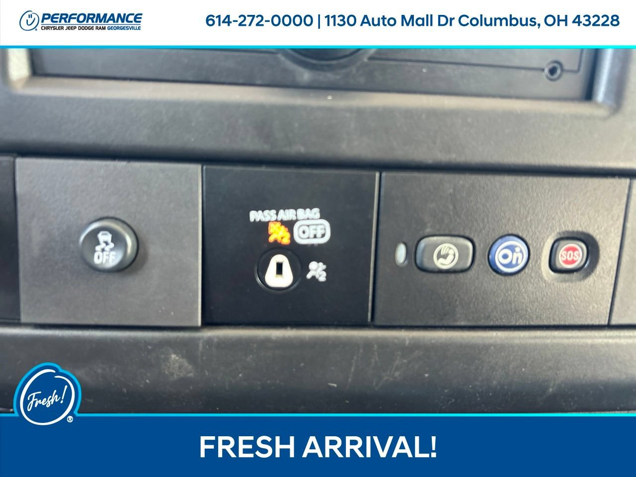 Used 2018 Chevrolet Express 2500 Extended RWD image 21