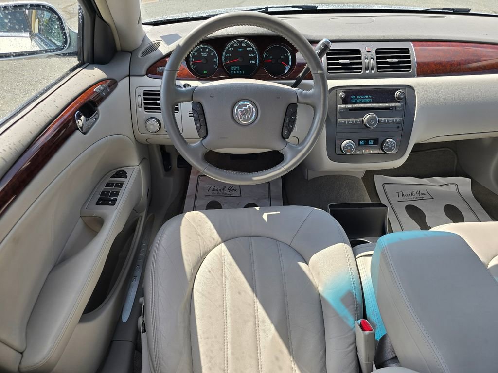 Used 2010 Buick Lucerne CXL image 12