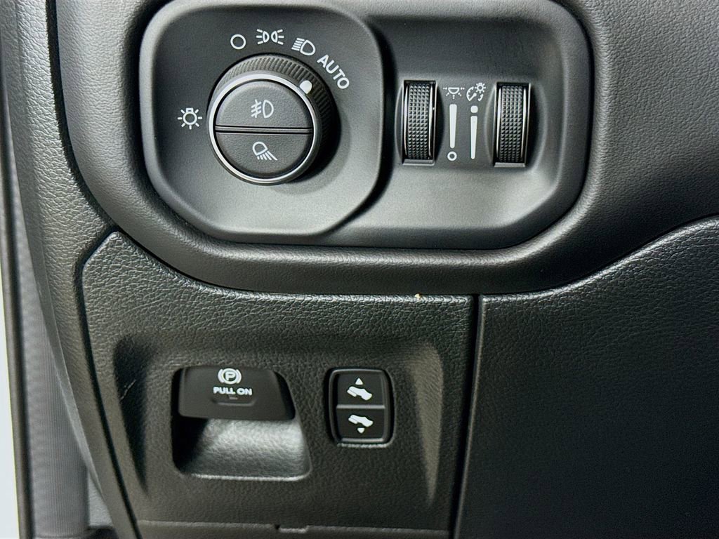 Used 2022 RAM 1500 Limited w/ (RED) Edition image 10