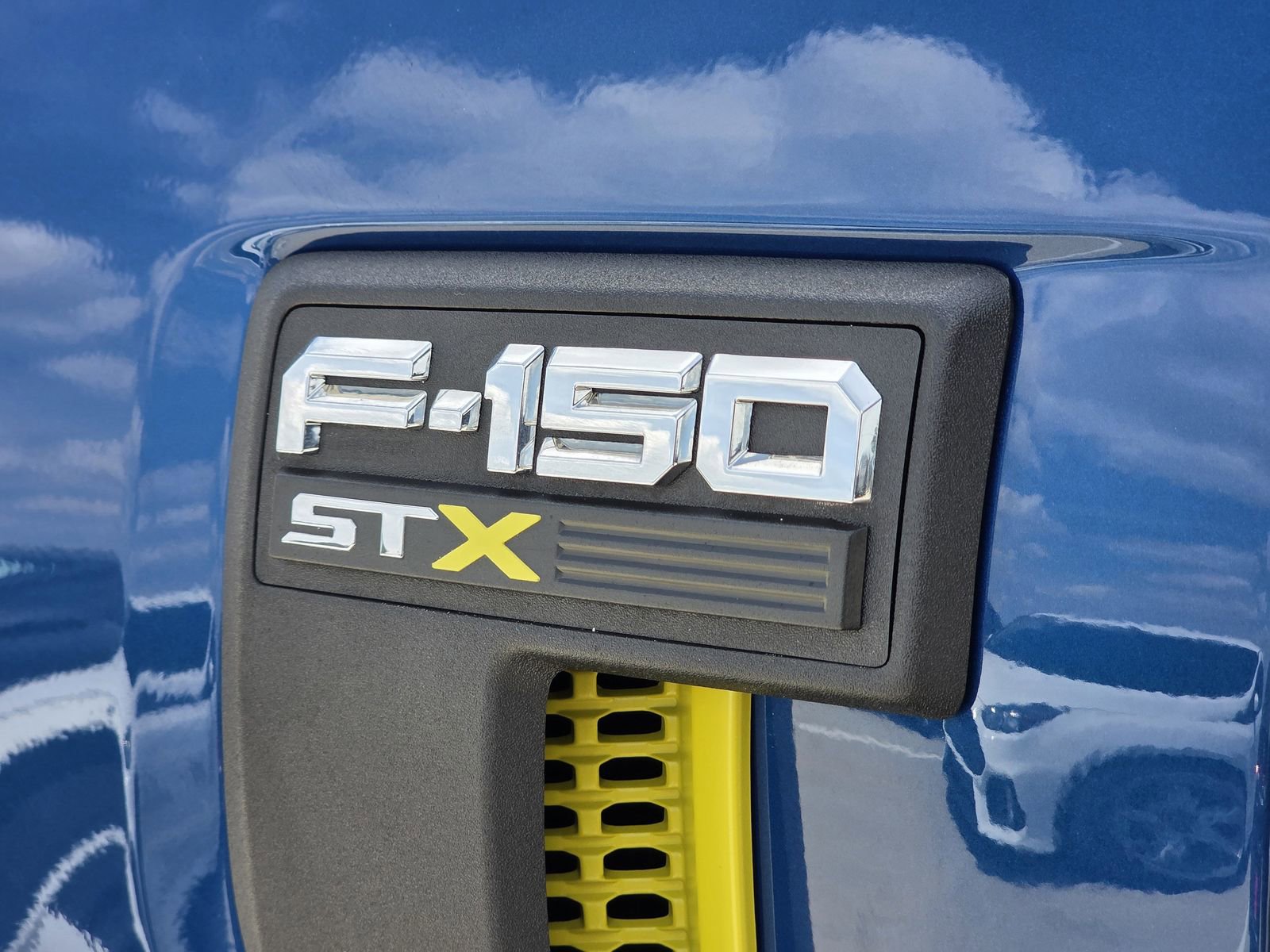 Used 2024 Ford F150 STX w/ Mobile Office Package image 9