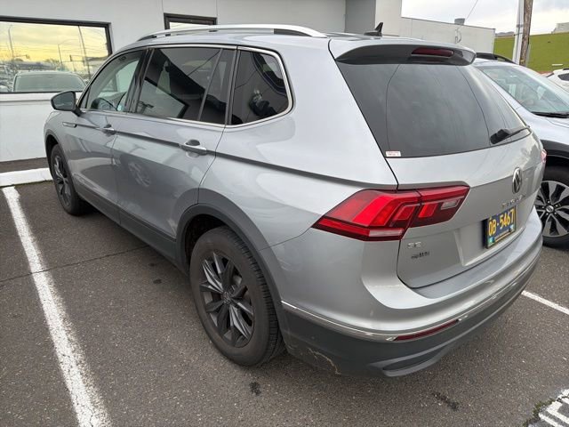 Used 2022 Volkswagen Tiguan SE image 5