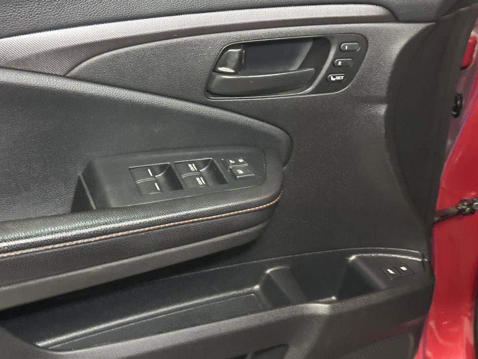 Certified 2022 Honda Passport TrailSport image 21