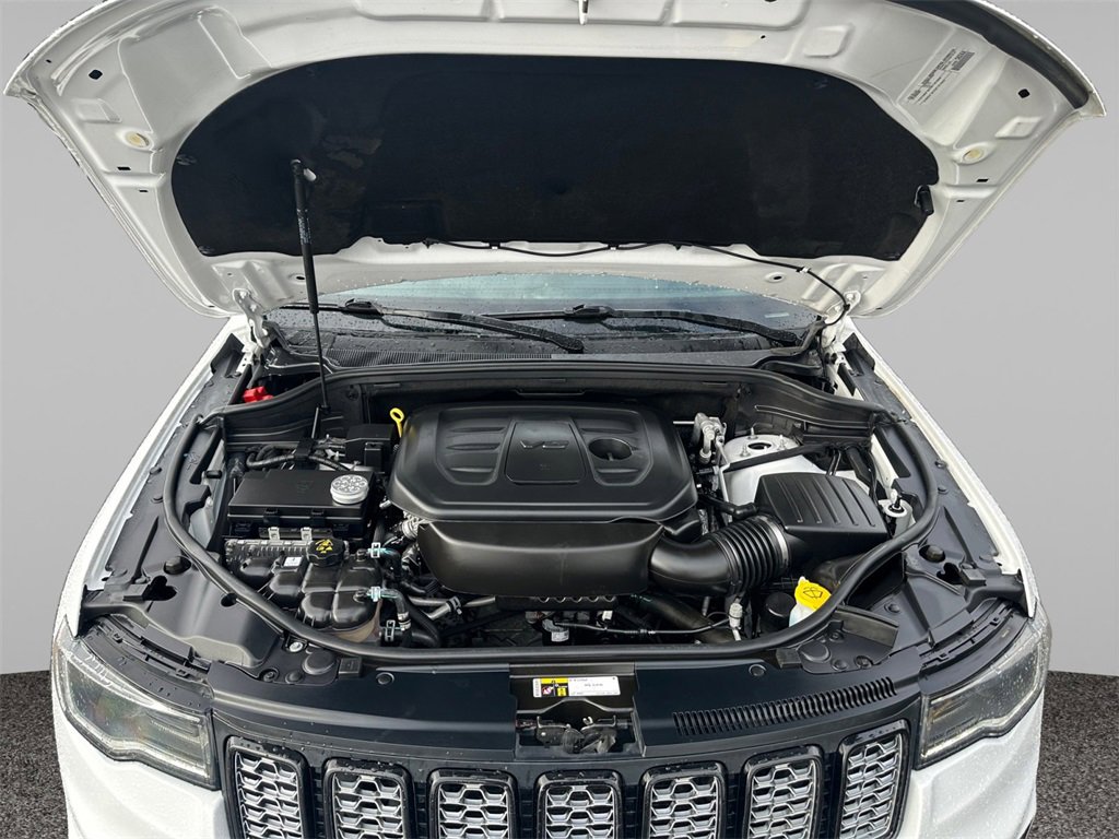 Certified 2021 Jeep Grand Cherokee Laredo X image 9