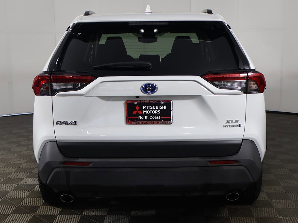 Used 2024 Toyota RAV4 XLE image 10