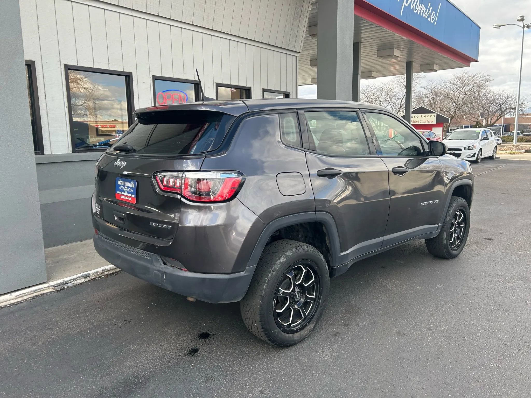 Used 2019 Jeep Compass Sport image 27
