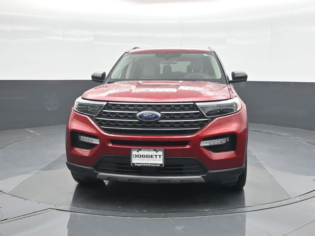 Certified 2022 Ford Explorer XLT w/ Equipment Group 202A RWD image 5