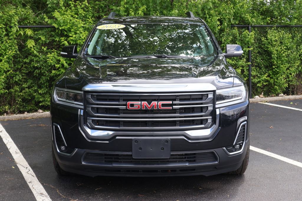 Used 2023 GMC Acadia AT4 AWD/4WD image 2