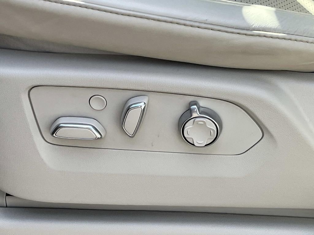 Certified 2025 Cadillac Escalade Sport Platinum image 28