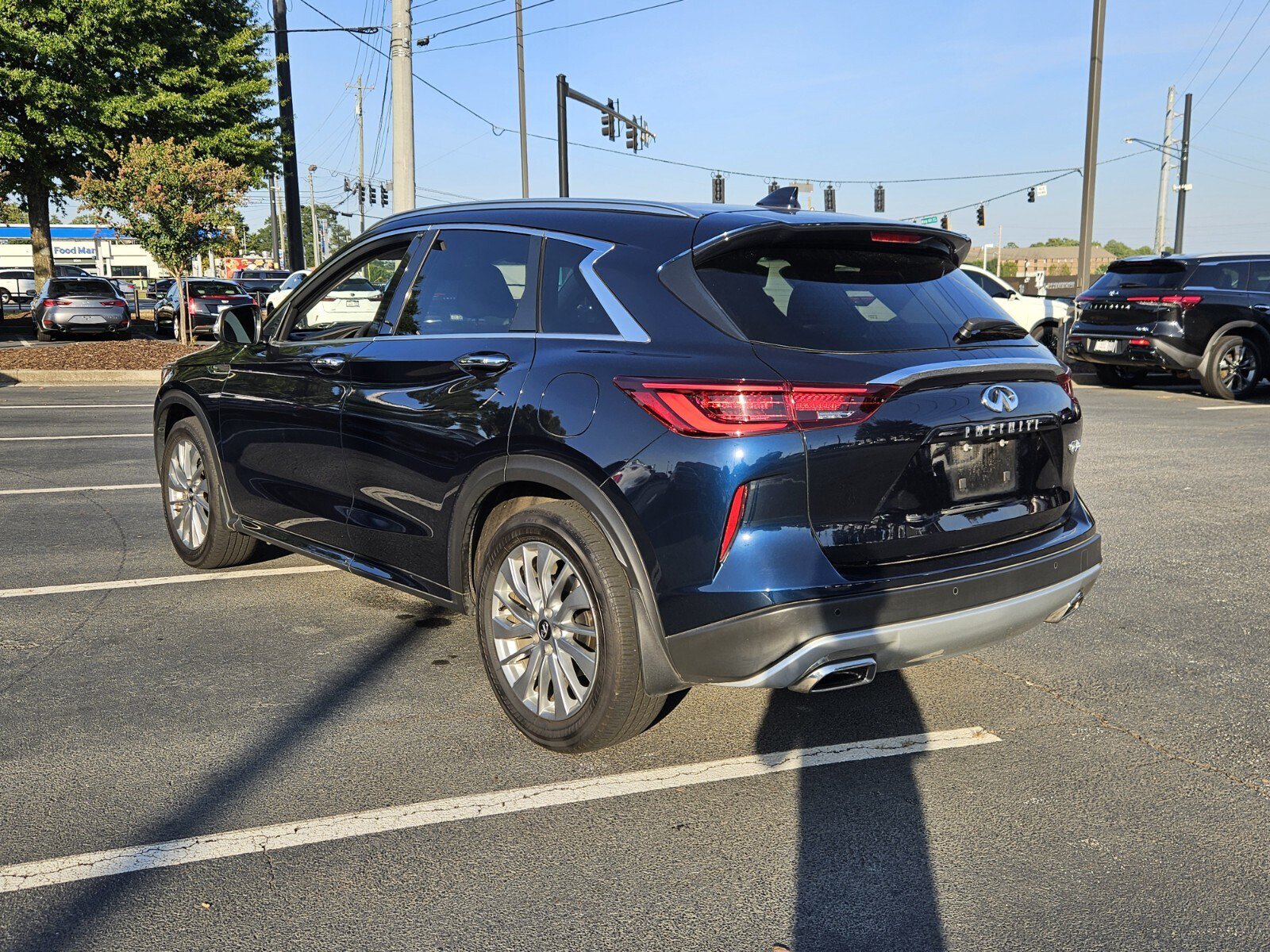 Used 2023 INFINITI QX50 Luxe FWD image 8